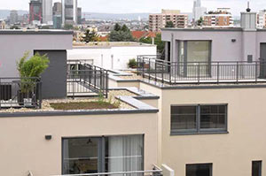 garde-corps aluminium Panorama barreaudé en toiture terrasse
