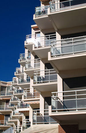 garde-corps aluminium Panorama vitré balcon luminosité esthétique